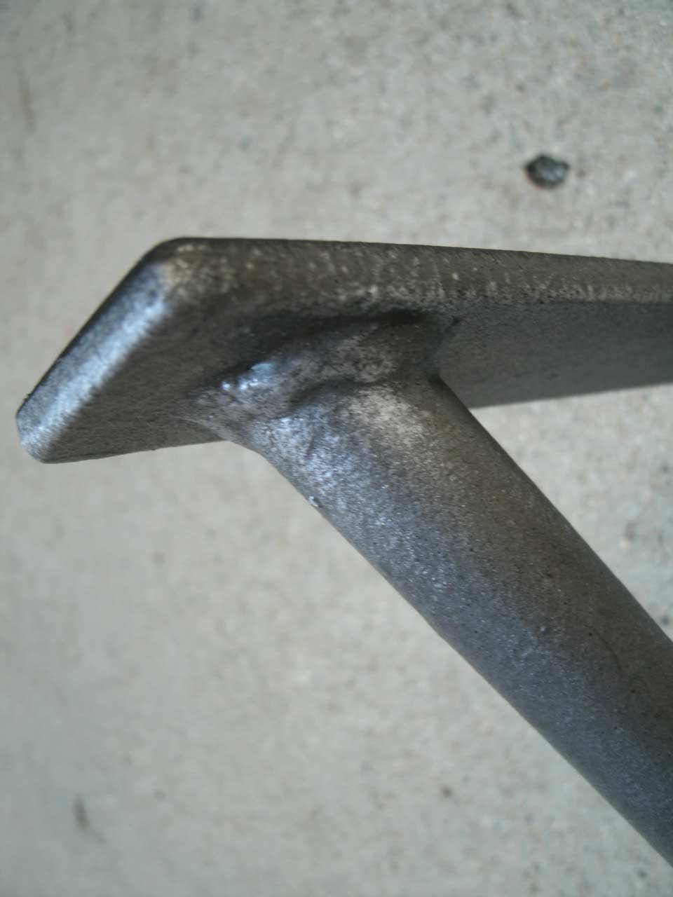 small iron shelf bracket